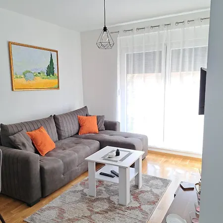 Ana Apartment